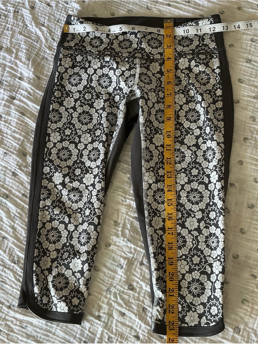 lululemon athletica Black and White Floral Kids Capri Leggings